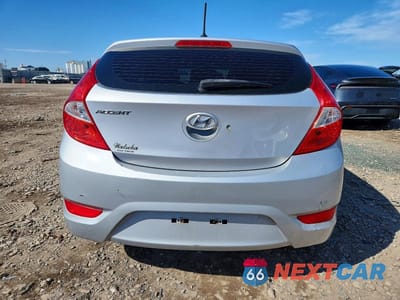 Zdjęcie 6 z 12 samochodu: 2017 HYUNDAI ACCENT SE VIN:KMHCT5AE4HU334883 - miniatura