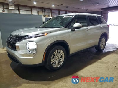 2024 MITSUBISHI OUTLANDER ES JA4J4UA8XRZ075134 - główne zdjęcie licytacji z USA - miniatura