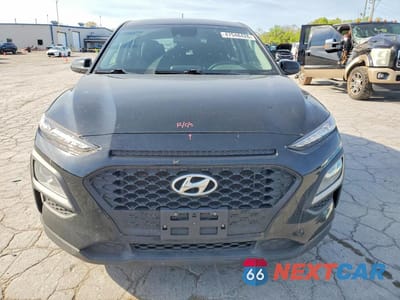 Piąte zdjęcie samochodu w środku: 2021 HYUNDAI KONA SE VIN:KM8K1CAA2MU635147 - miniatura