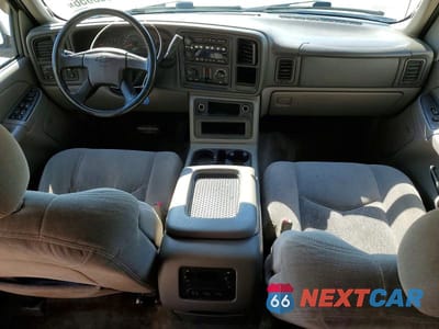 Zdjęcie 8 z 13 samochodu: 2004 CHEVROLET TAHOE K1500 VIN:1GNEK13Z34J248329 - miniatura