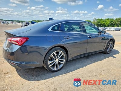 Trzecie zdjęcie samochodu z tyłu: 2021 CHEVROLET MALIBU LT VIN:1G1ZD5ST0MF027985 - miniatura