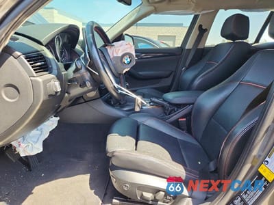 Zdjęcie 7 z 13 samochodu: 2013 BMW X1 XDRIVE35I VIN:WBAVM5C52DVV90898 - miniatura