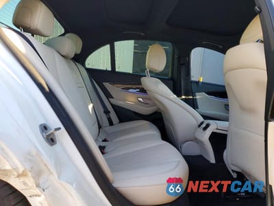 Zdjęcie 10 z 12 samochodu: 2021 MERCEDES-BENZ E 450 4MATIC VIN:W1KZF5KB0MB002669 - miniatura