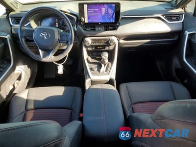 Zdjęcie 8 z 13 samochodu: 2023 TOYOTA RAV4 PRIME XSE VIN:JTMEB3FV8PD124024 - miniatura