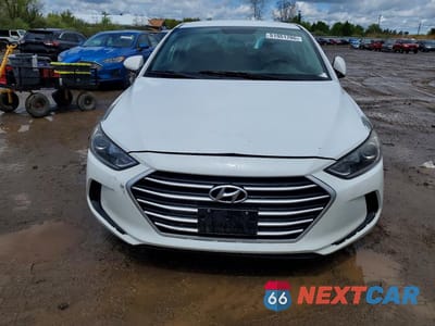 Piąte zdjęcie samochodu w środku: 2017 HYUNDAI ELANTRA SE VIN:5NPD74LFXHH193616 - miniatura