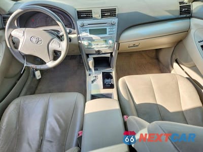 Zdjęcie 8 z 11 samochodu: 2008 TOYOTA CAMRY HYBRID VIN:JTNBB46K583047582 - miniatura