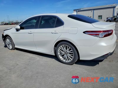 Drugie zdjęcie samochodu z przodu: 2020 TOYOTA CAMRY HYBRID XLE VIN:4T1F31AKXLU532677 - miniatura