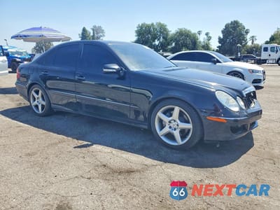 Czwarte zdjęcie samochodu z boku: 2009 MERCEDES-BENZ E 350 VIN:WDBUF56X59B366649 - miniatura