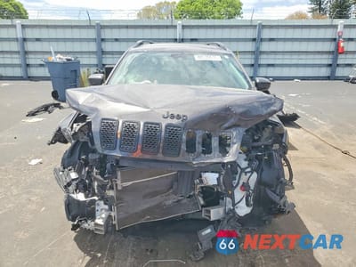 Piąte zdjęcie samochodu w środku: 2021 JEEP CHEROKEE LATITUDE PLUS VIN:1C4PJLLB9MD208581 - miniatura