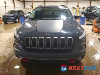 Piąte zdjęcie samochodu w środku: 2017 JEEP CHEROKEE TRAILHAWK VIN:1C4PJMBS6HW538275 - miniatura