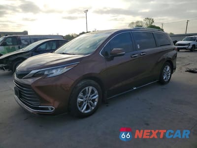 2022 TOYOTA SIENNA LIMITED 7-PASSENGER 5TDZSKFC2NS050157 - główne zdjęcie licytacji z USA - miniatura