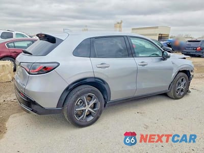 Trzecie zdjęcie samochodu z tyłu: 2024 HONDA HR-V EXL VIN:3CZRZ2H78RM763799 - miniatura