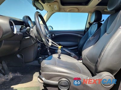 Zdjęcie 7 z 12 samochodu: 2013 MINI COOPER VIN:WMWSU3C5XDT680870 - miniatura