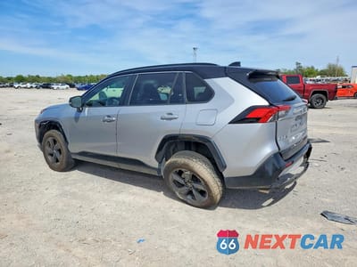 Drugie zdjęcie samochodu z przodu: 2019 TOYOTA RAV4 HYBRID XSE VIN:JTMEWRFV8KD512242 - miniatura