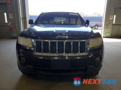 Piąte zdjęcie samochodu w środku: 2012 JEEP GRAND CHEROKEE LAREDO VIN:1C4RJFAG0CC123562 - miniatura