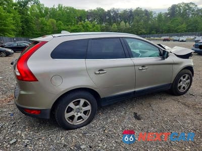 Trzecie zdjęcie samochodu z tyłu: 2011 VOLVO XC60 3.2 VIN:YV4940DZ2B2165041 - miniatura