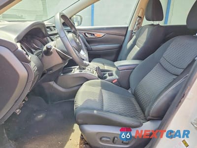 Zdjęcie 7 z 13 samochodu: 2018 NISSAN ROGUE SV VIN:KNMAT2MV7JP508178 - miniatura