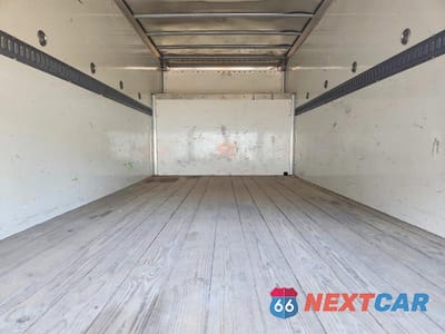 Zdjęcie 6 z 10 samochodu: 2020 FORD TRANSIT T-350 BOX TRUCK VIN:1FDRS6ZG4LKB36446 - miniatura