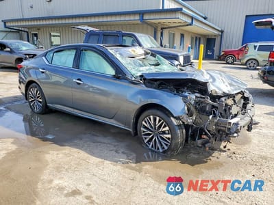 Czwarte zdjęcie samochodu z boku: 2023 NISSAN ALTIMA 2.5 SV VIN:1N4BL4DW3PN353857 - miniatura