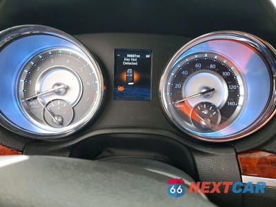 Zdjęcie 9 z 11 samochodu: 2012 CHRYSLER 300 VIN:2C3CCAAG3CH261438 - miniatura