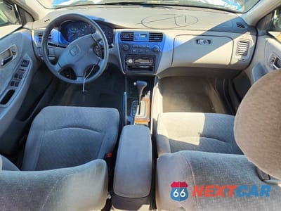 Zdjęcie 8 z 12 samochodu: 2002 HONDA ACCORD LX VIN:1HGCG56492A028958 - miniatura