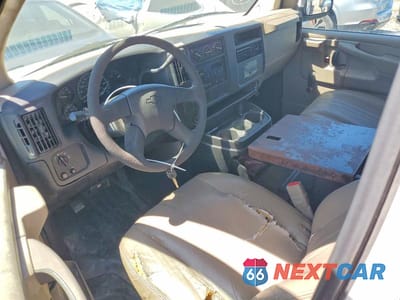 Zdjęcie 8 z 14 samochodu: 2006 CHEVROLET EXPRESS 2500 UTILITY / SERVICE VAN VIN:1GCGG25V461181486 - miniatura