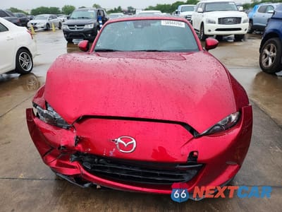 Piąte zdjęcie samochodu w środku: 2022 MAZDA MX-5 MIATA GRAND TOURING VIN:JM1NDAM77N0503443 - miniatura