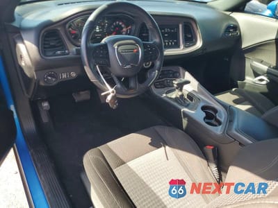 Zdjęcie 8 z 12 samochodu: 2023 DODGE CHALLENGER SXT VIN:2C3CDZAG6PH582049 - miniatura