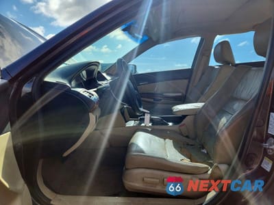Zdjęcie 7 z 12 samochodu: 2011 HONDA ACCORD EXL VIN:1HGCP2F84BA072187 - miniatura