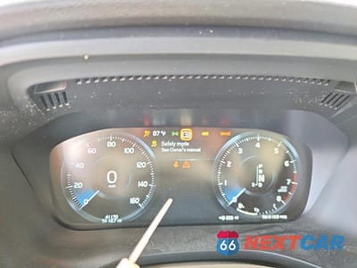 Zdjęcie 9 z 12 samochodu: 2019 VOLVO XC60 T5 MOMENTUM VIN:LYV102DK4KB250164 - miniatura