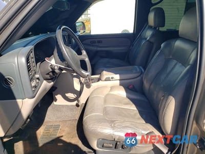 Zdjęcie 7 z 13 samochodu: 2002 CHEVROLET SUBURBAN K1500 VIN:3GNFK16Z22G335833 - miniatura