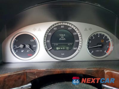 Zdjęcie 9 z 11 samochodu: 2011 MERCEDES-BENZ GLK 350 VIN:WDCGG5GB4BF635795 - miniatura