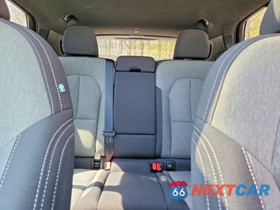 Zdjęcie 10 z 13 samochodu: 2025 VOLVO XC40 CORE VIN:YV4L12UJ2S2467773 - miniatura