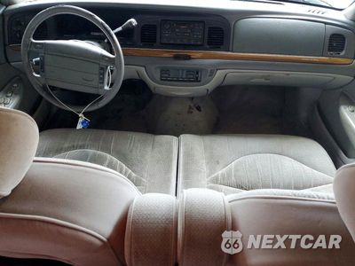 Zdjęcie 8 z 12 samochodu: 1995 FORD CROWN VICTORIA LX VIN:2FALP74W3SX207119 - miniatura
