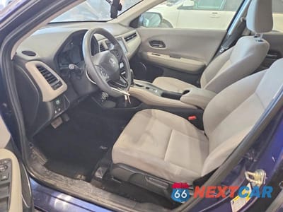 Zdjęcie 7 z 12 samochodu: 2017 HONDA HR-V EX VIN:3CZRU5H59HG701291 - miniatura