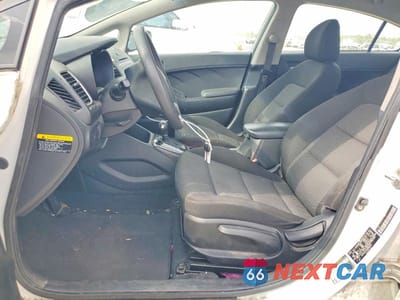 Zdjęcie 7 z 12 samochodu: 2017 KIA FORTE LX VIN:3KPFK4A70HE064761 - miniatura