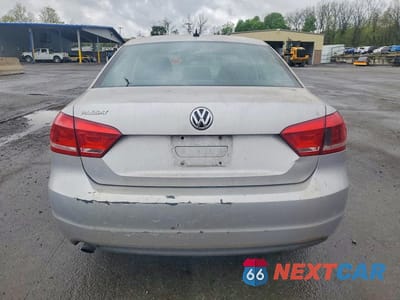 Zdjęcie 6 z 12 samochodu: 2012 VOLKSWAGEN PASSAT S VIN:1VWAP7A38CC064224 - miniatura