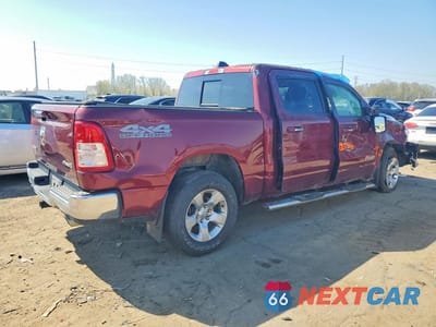 Trzecie zdjęcie samochodu z tyłu: 2019 RAM 1500 BIG HORN VIN:1C6SRFFT5KN585545 - miniatura