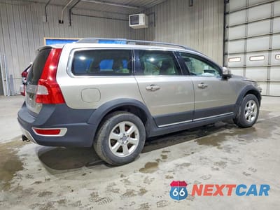 Trzecie zdjęcie samochodu z tyłu: 2013 VOLVO XC70 3.2 VIN:YV4940BZ9D1166330 - miniatura