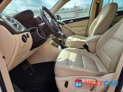 Zdjęcie 7 z 13 samochodu: 2015 VOLKSWAGEN TIGUAN S VIN:WVGBV7AX6FW578927 - miniatura