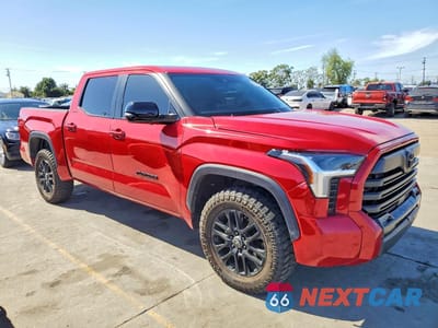 Czwarte zdjęcie samochodu z boku: 2025 TOYOTA TUNDRA LIMITED VIN:5TFWA5DB0SX279945 - miniatura