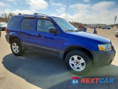 Czwarte zdjęcie samochodu z boku: 2006 FORD ESCAPE XLT VIN:1FMCU93196KB10130 - miniatura