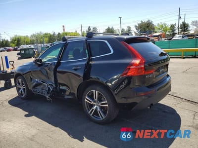 Drugie zdjęcie samochodu z przodu: 2018 VOLVO XC60 T5 VIN:LYV102RK9JB106214 - miniatura