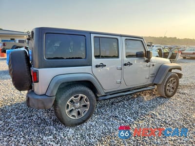 Trzecie zdjęcie samochodu z tyłu: 2015 JEEP WRANGLER UNLIMITED SPORT VIN:1C4HJWDG4FL528657 - miniatura