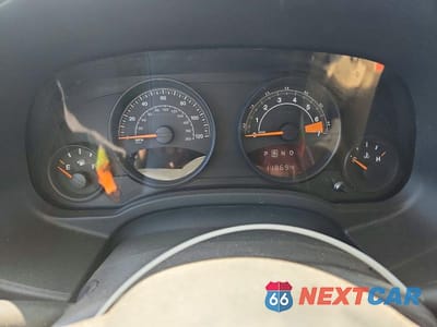 Zdjęcie 9 z 14 samochodu: 2015 JEEP PATRIOT LATITUDE VIN:1C4NJRFB1FD197584 - miniatura