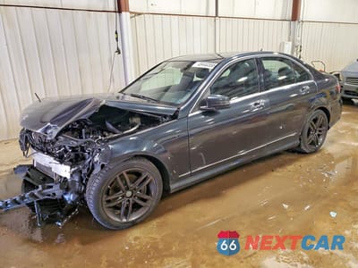 2012 MERCEDES-BENZ C 300 4MATIC WDDGF8BB2CR197804 - główne zdjęcie licytacji z USA - miniatura