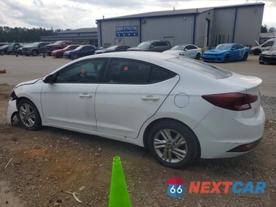 Drugie zdjęcie samochodu z przodu: 2019 HYUNDAI ELANTRA SEL VIN:5NPD84LF3KH436641 - miniatura