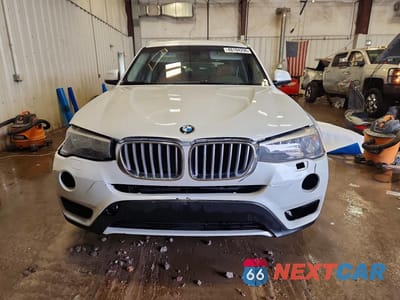 Piąte zdjęcie samochodu w środku: 2015 BMW X3 XDRIVE28I VIN:5UXWX9C56F0D59445 - miniatura