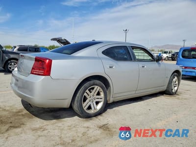 Trzecie zdjęcie samochodu z tyłu: 2006 DODGE CHARGER SE VIN:2B3LA43G76H301428 - miniatura