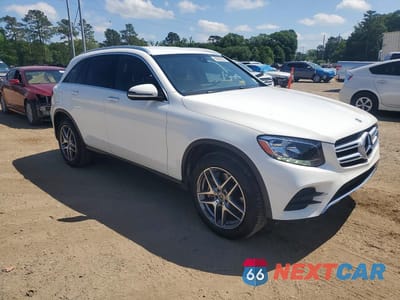 Czwarte zdjęcie samochodu z boku: 2019 MERCEDES-BENZ GLC 300 VIN:WDC0G4JB3KF548474 - miniatura